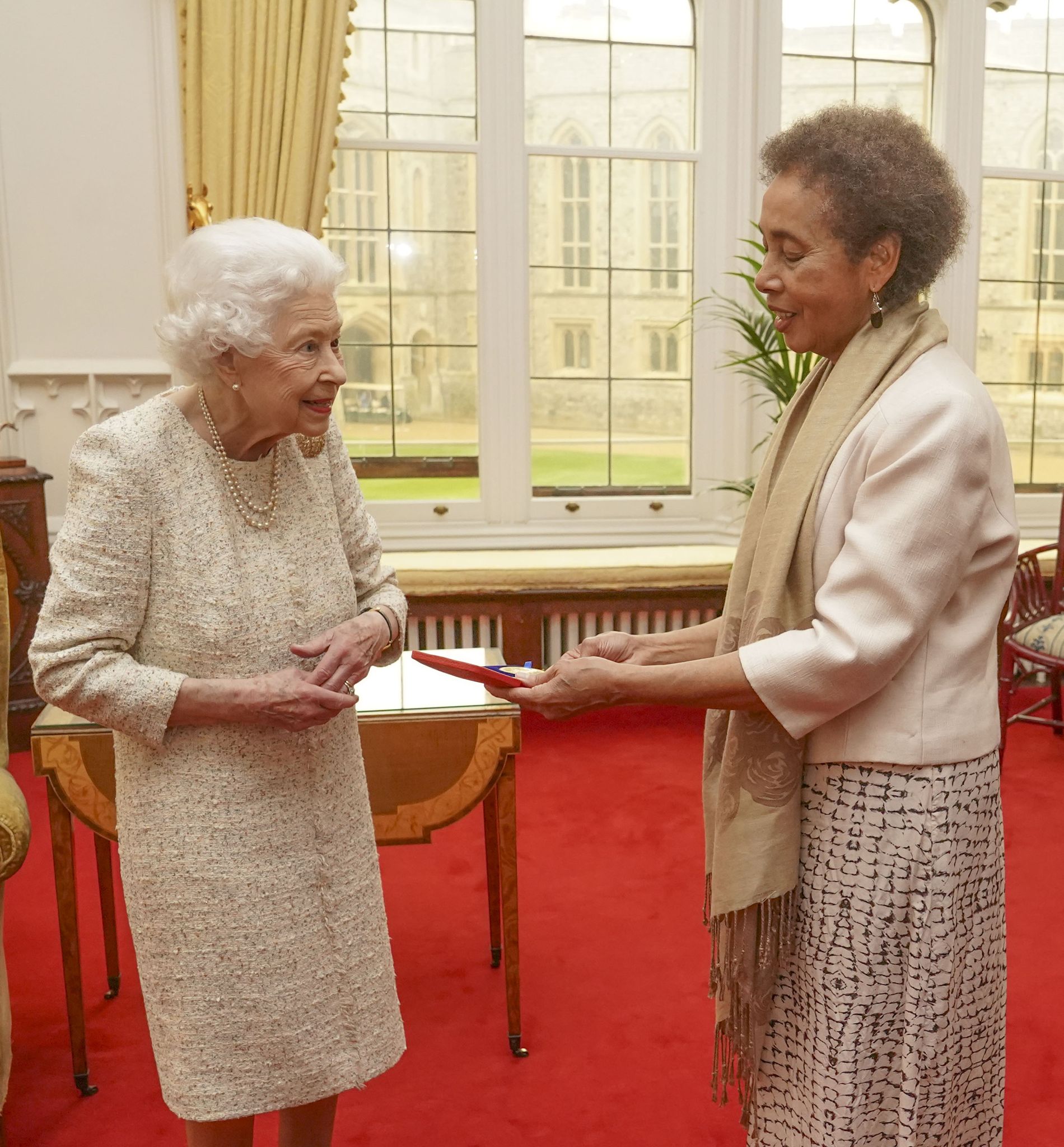 Nach Absage: Queen gibt wieder persönliche Audienz