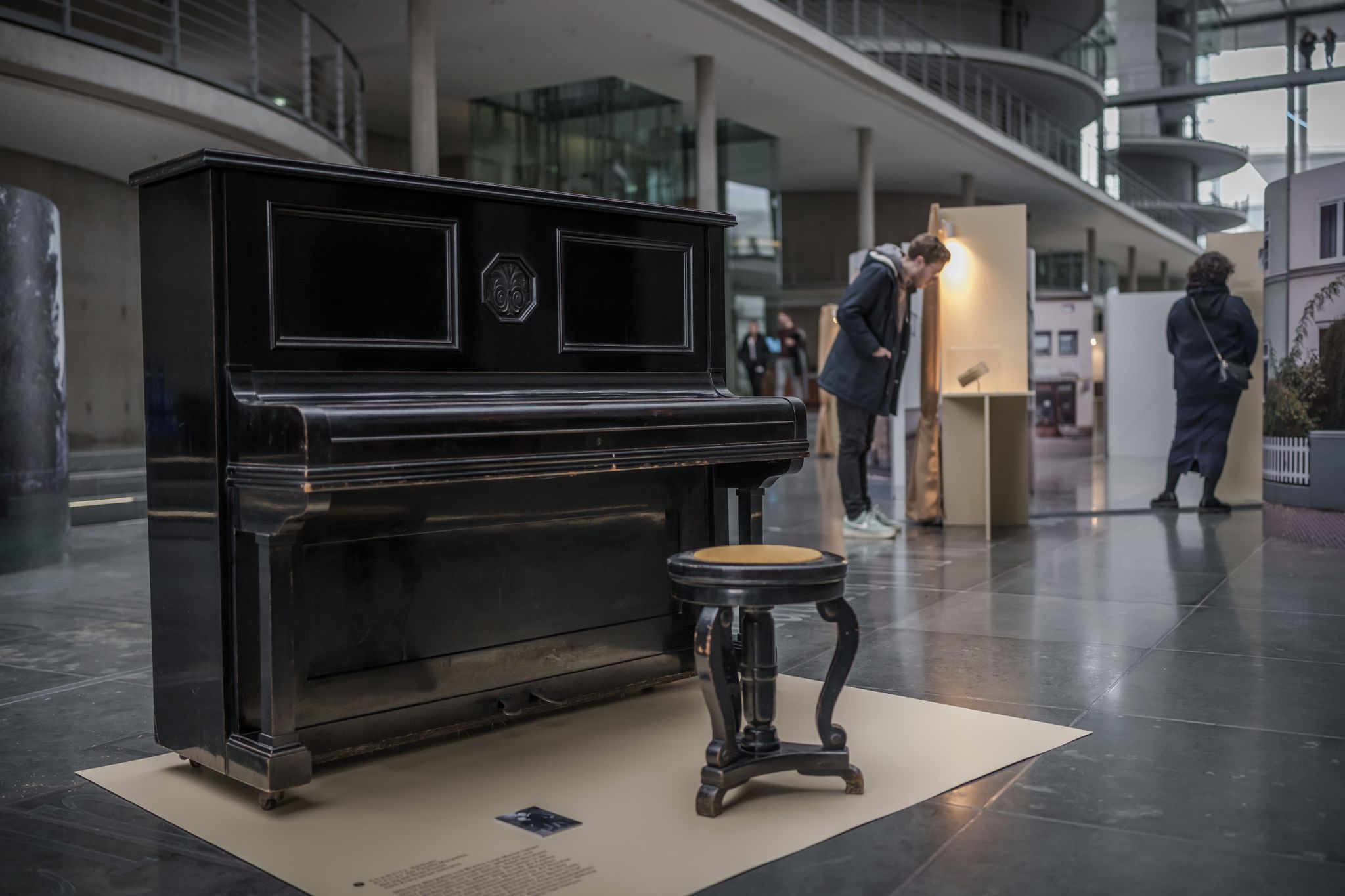 Berliner Schau zeigt Objekte aus Yad Vashem