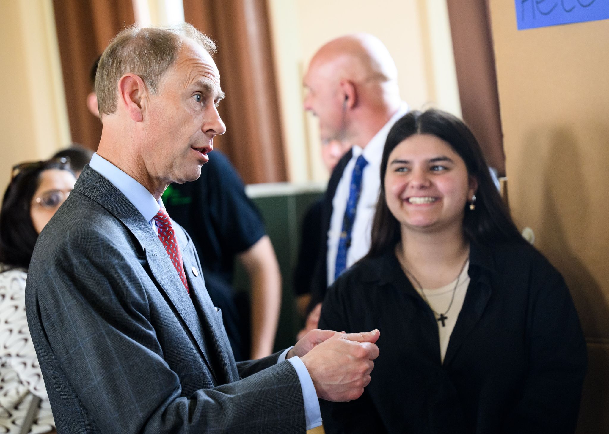 Prinz Edward besucht Schule in Berlin