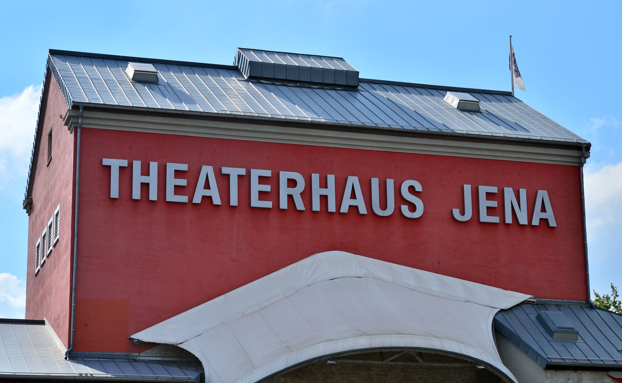 Theaterhaus Jena bringt «Hundekot-Attacke» auf die Bühne