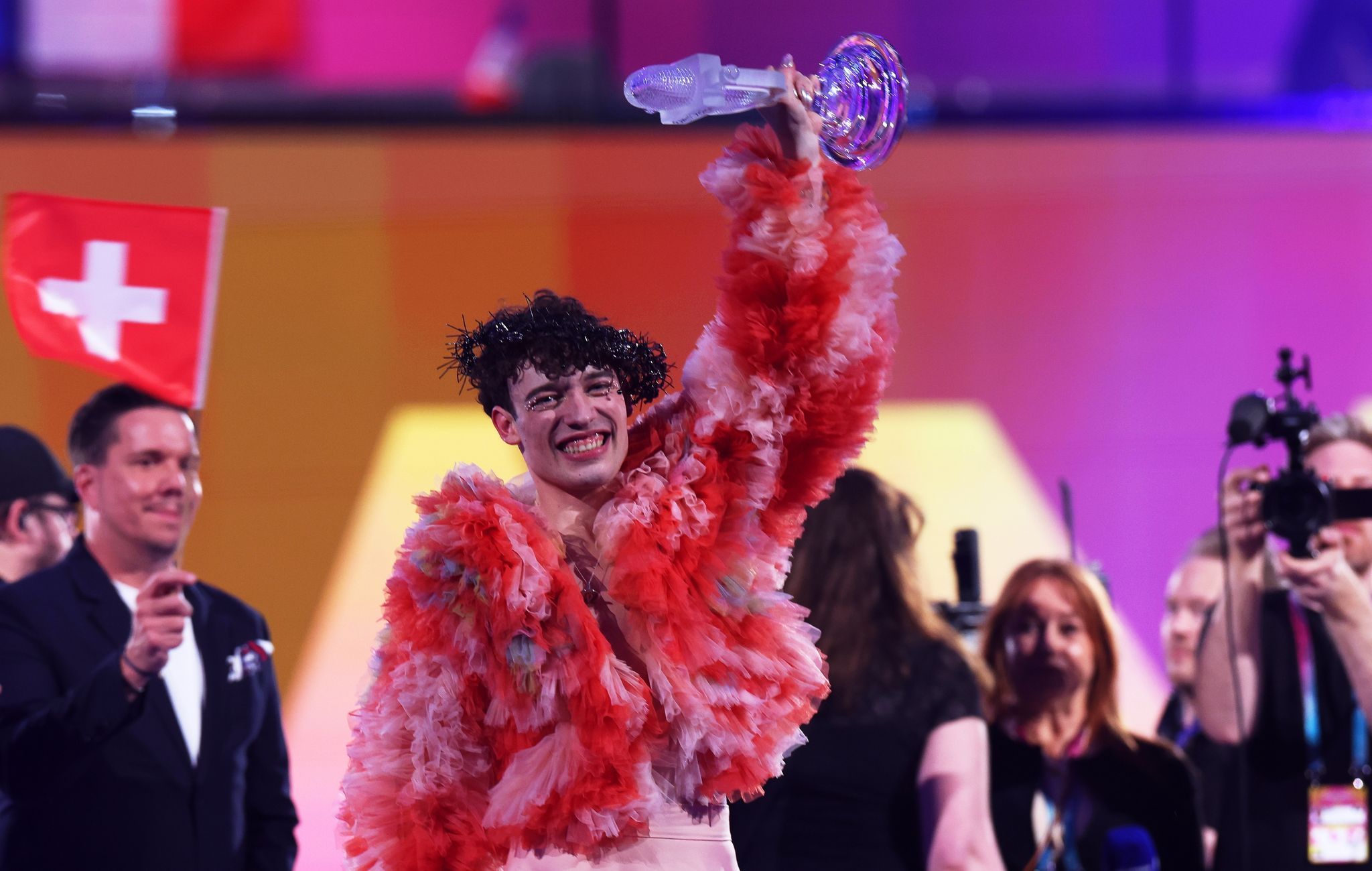 Schweiz gewinnt Chaos-ESC – Deutschland Zwölfter