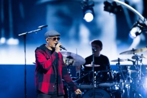 Umstritten, aber zurück: Xavier Naidoo startet seine Tour